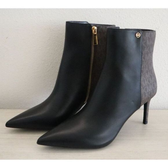 Michael Kors Women Sz 7.5 Black/Brown Logo Print Alina Flex Leather Booties - Picture 2 of 12